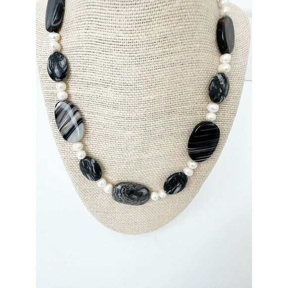 NWT Genuine Jasper, Pearls & Agate Necklace Beaded Gray White - Picture 2 of 5